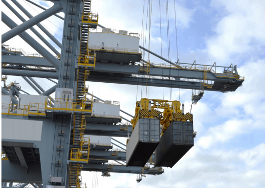 RAM Spreaders' trends in ship to shore container tandem lifting.